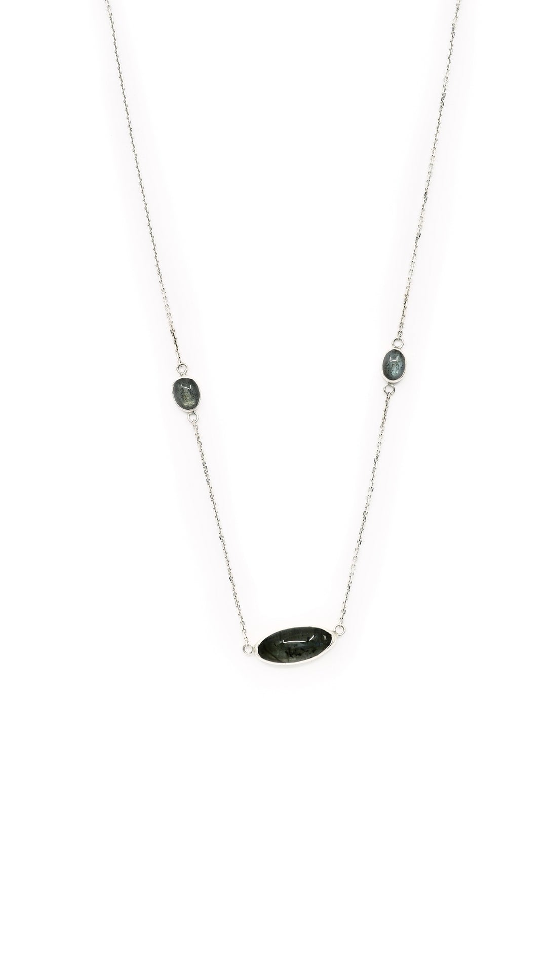 Nebula strieborný náhrdelník s labradoritmi ~ Ag 925/1000